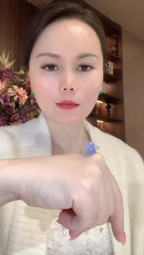18K金镶嵌戒指翡翠C114 紫货有一定色差