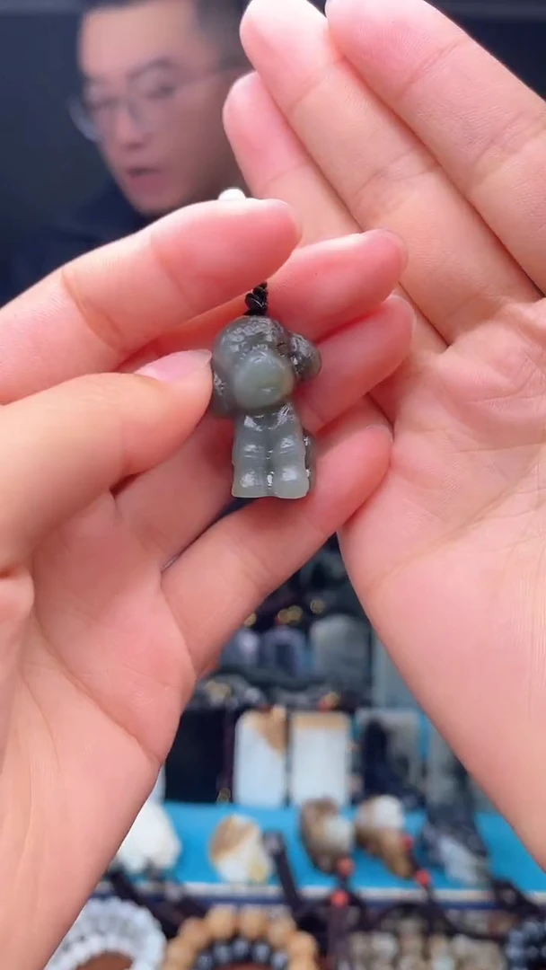 未镶嵌和田玉挂件1