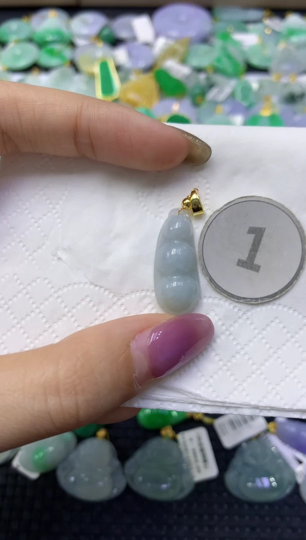 颈饰未镶嵌翡翠天然缅甸翡翠A货