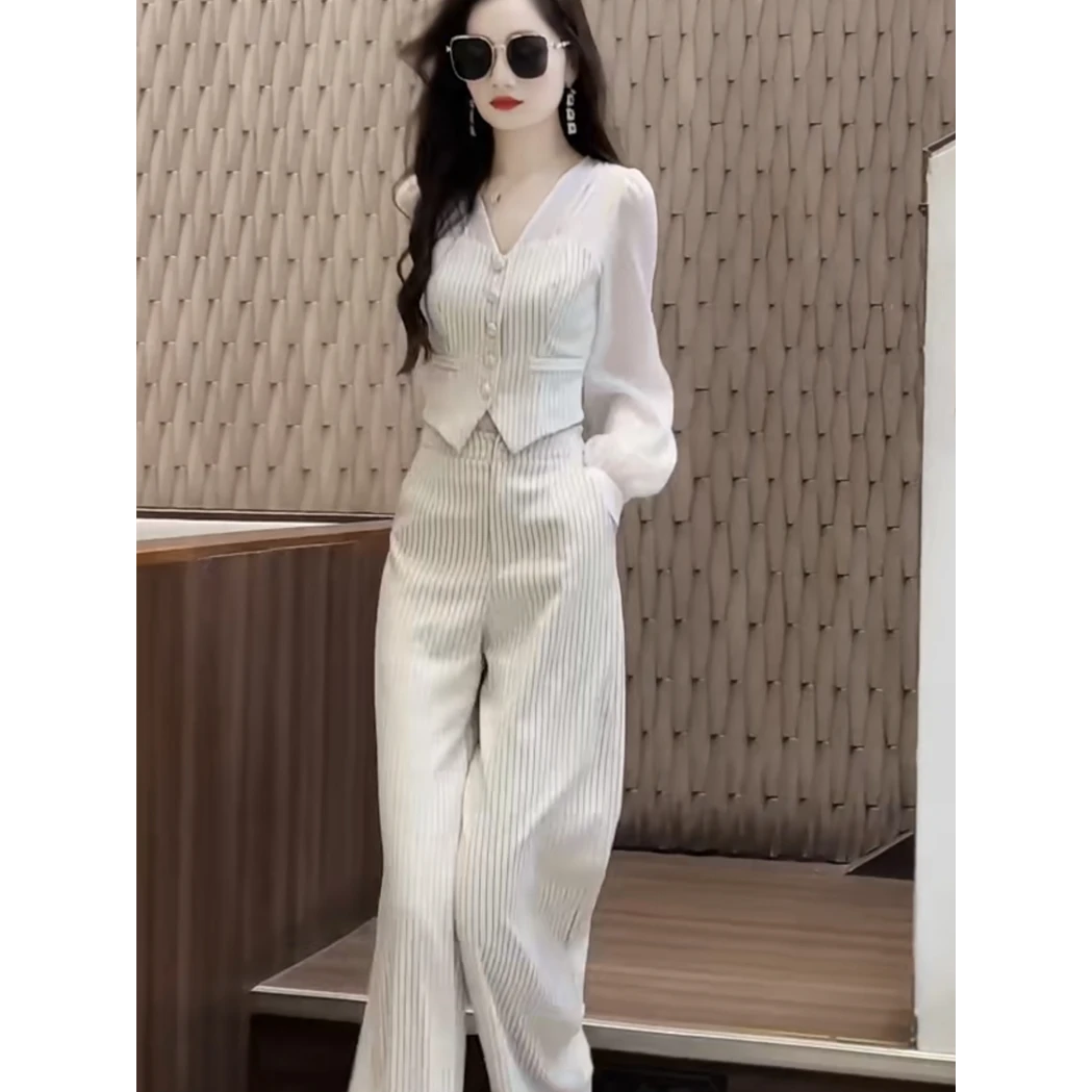 2025春时尚套装女名媛风V领俩件套加一起面料简约通勤阔腿裤