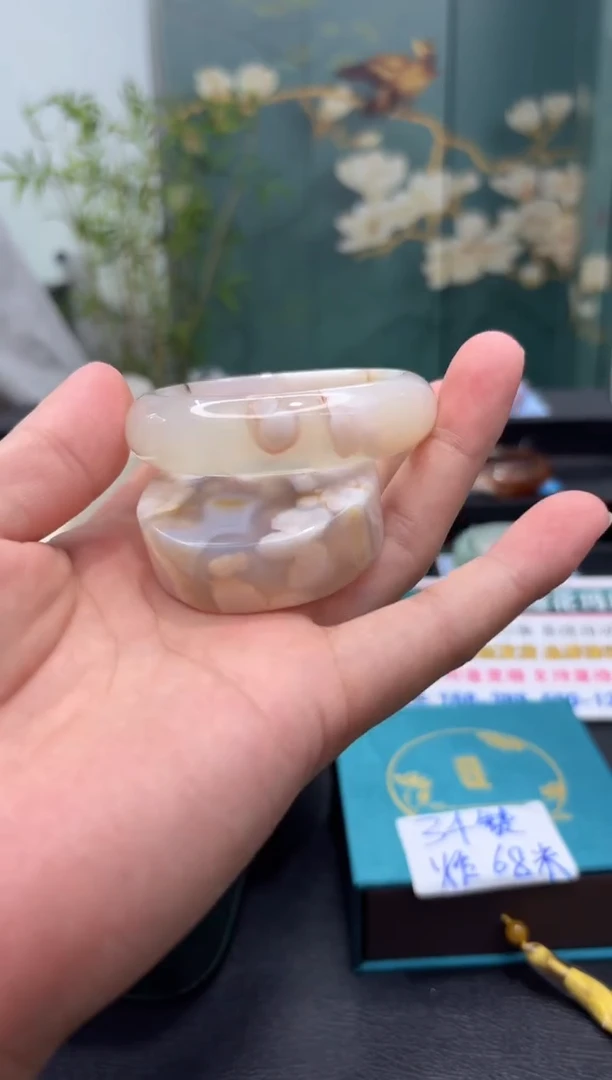 未镶嵌手镯石英质玉A610(54圈赠送镯心)