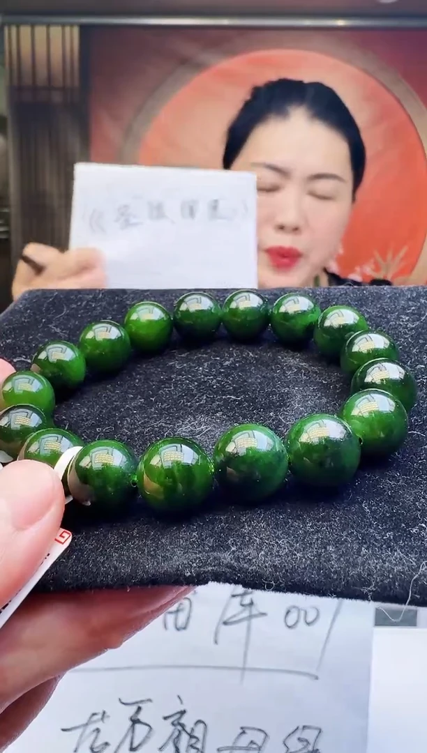 定制和田玉玉雕名家馆天然和田玉（拍一发一）