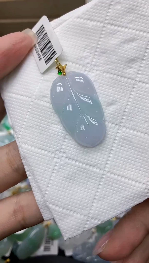 颈饰18K金镶嵌翡翠11111111111