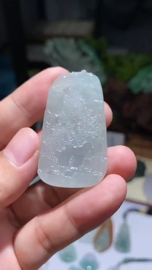 颈饰未镶嵌翡翠1