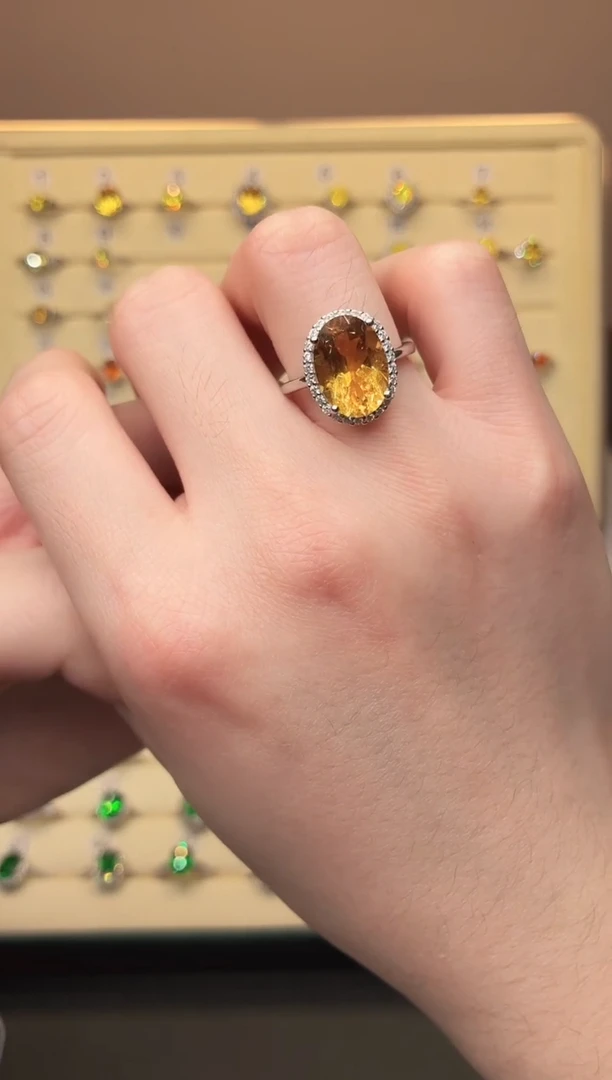 2蓝宝石（处理）925银 金丝雀黄色系列轻奢女神款式