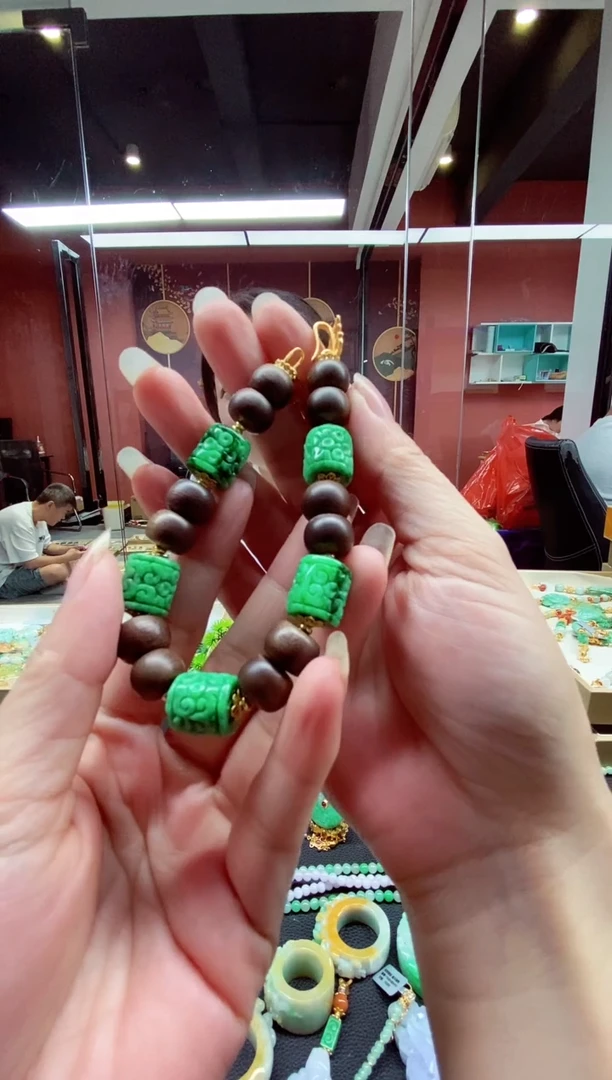 翡翠未镶嵌颈饰翡翠手串