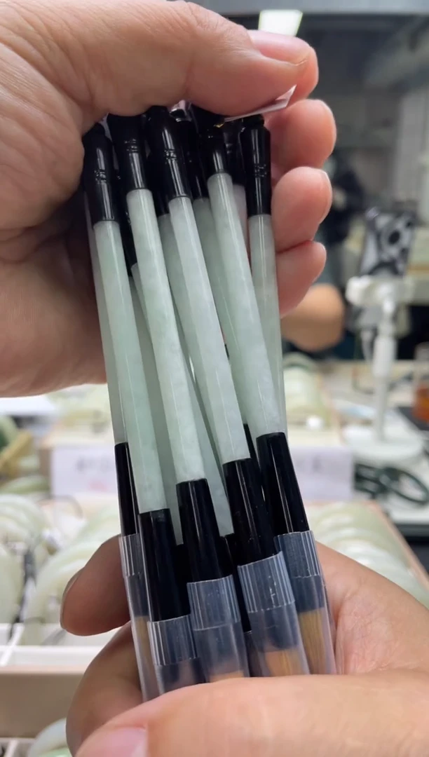 【闪购商品】翡翠摆件未镶嵌翡翠毛笔 多样性发货其一