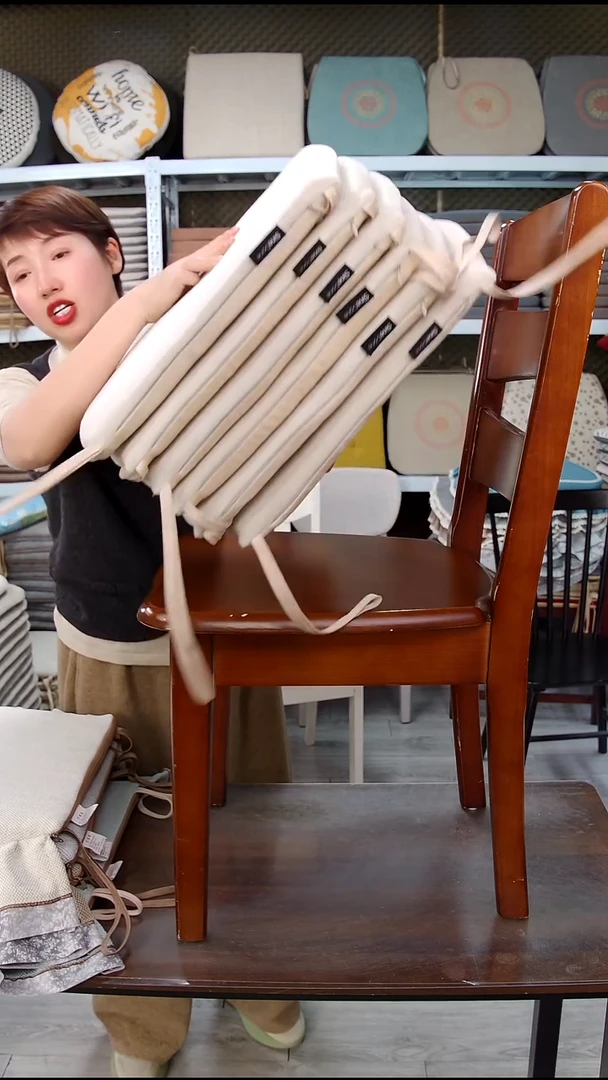 布平绒刺绣：米色6个