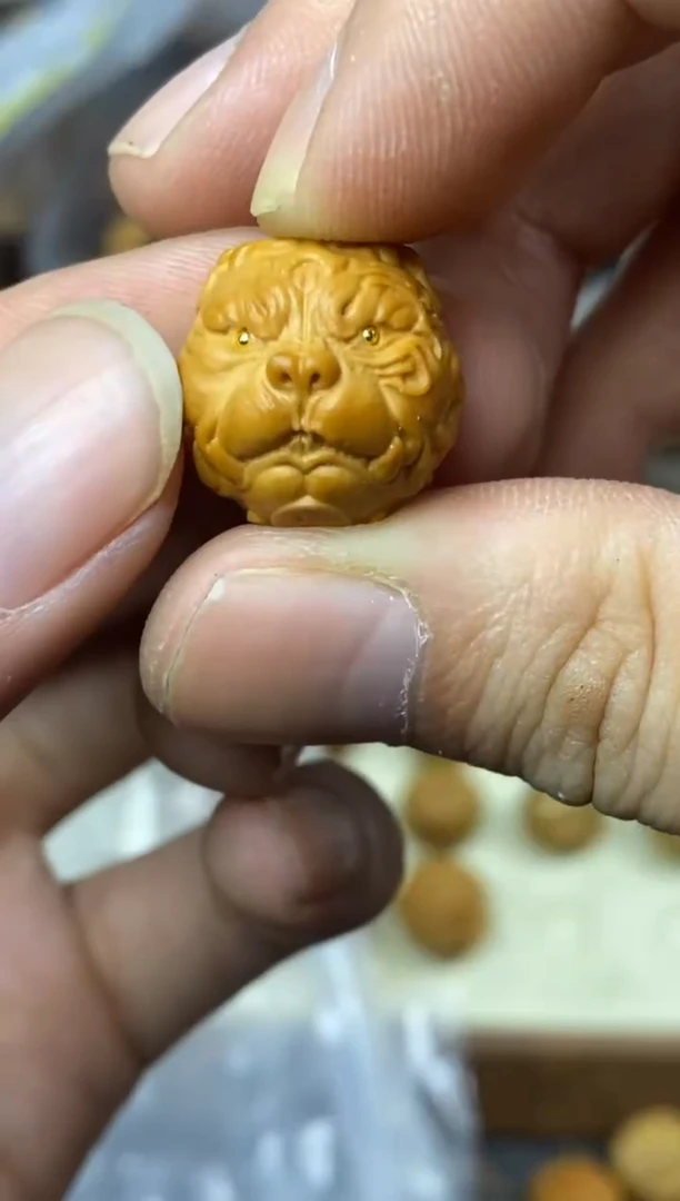 猴头核桃吊坠狗王