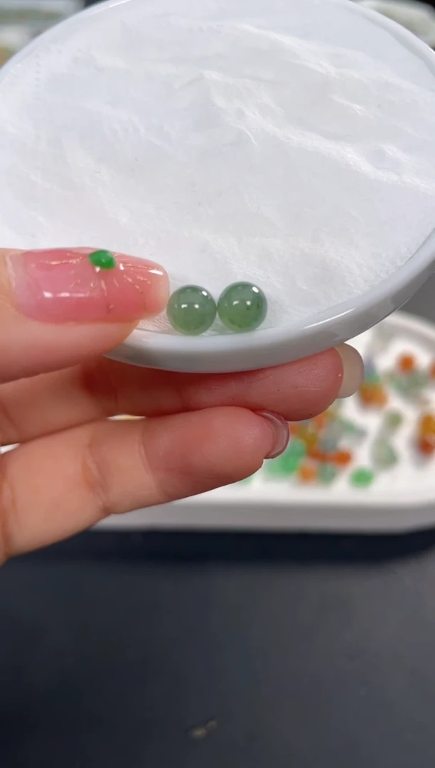 颈饰未镶嵌翡翠Y****?啊A117