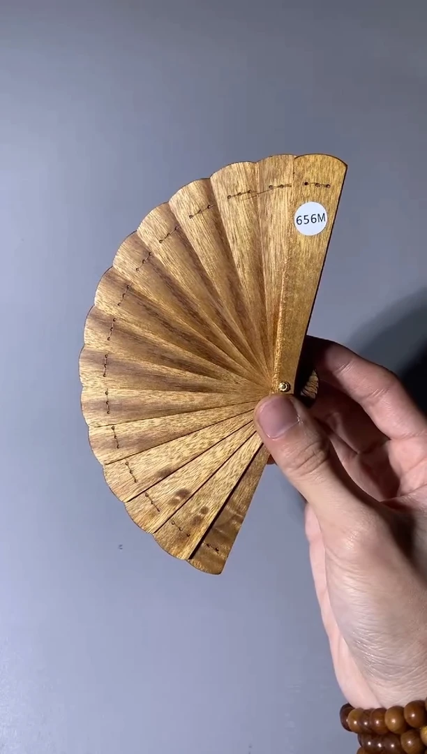 【闪购商品】金丝楠656号10cm金丝楠木小叶桢楠掌中扇