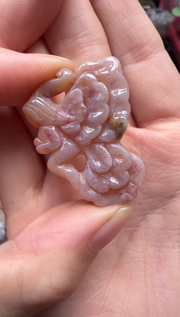 颈饰未镶嵌硅化珊瑚（珊瑚玉）385