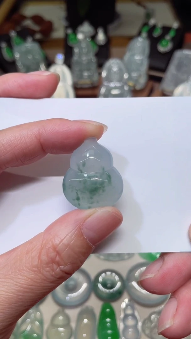 颈饰未镶嵌翡翠葫芦27.9/22.7/8.3