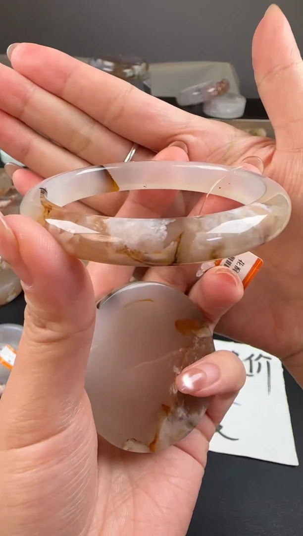 未镶嵌手镯石英质玉樱花玛瑙56圈口