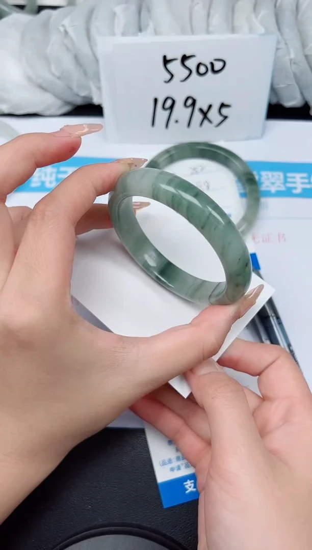 【闪购商品】石英质玉手镯未镶嵌G253-56.3