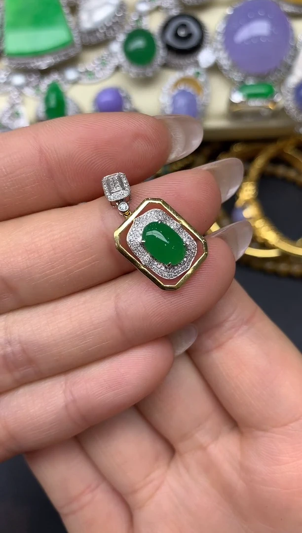 翡翠18K金镶嵌颈饰295-雪姐翡翠天天见