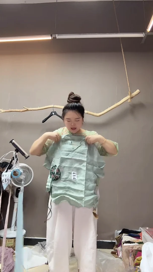 沐小睿服饰麻衣414