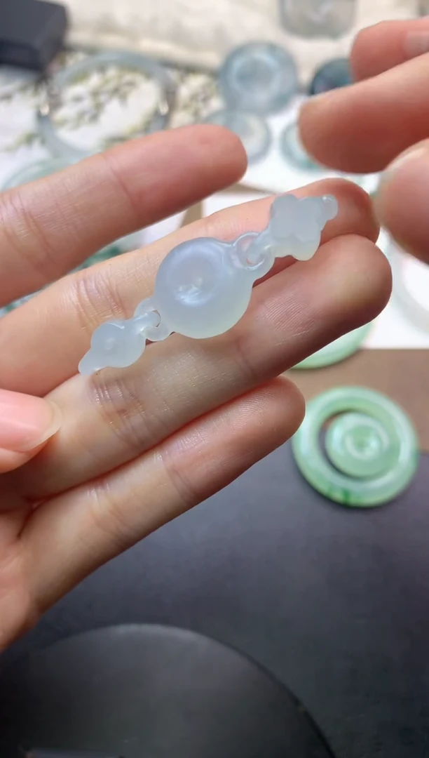 未镶嵌定制翡翠毛货