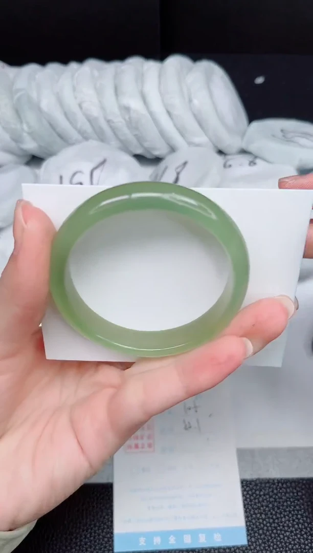 石英质玉手镯未镶嵌105-52.1