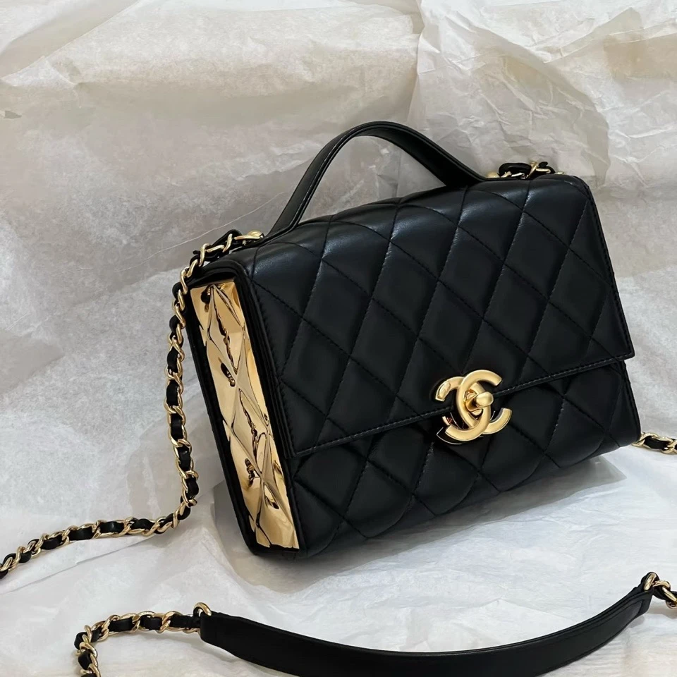 99新 Chanel/香奈儿 【花花活动】21K 手提盒子包 黑色 芯片