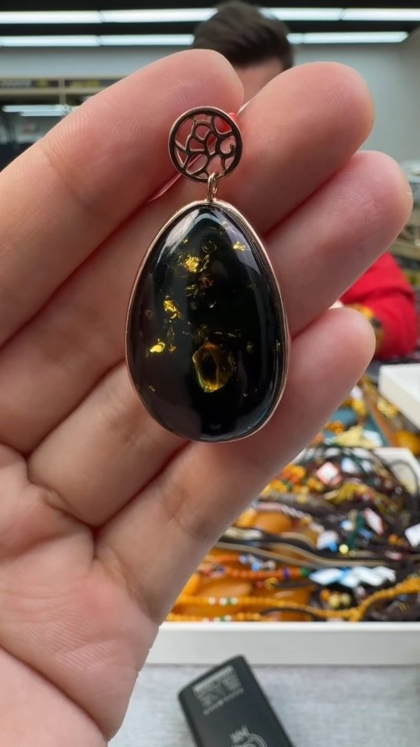 【闪购商品】琥珀颈饰银S925镶嵌620秒拍号