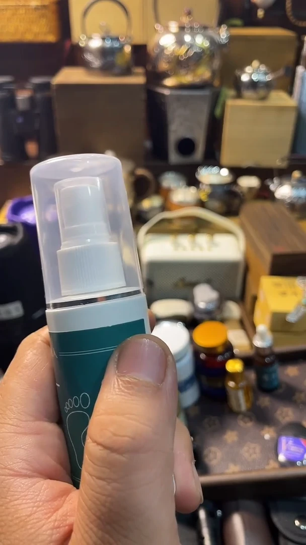 瓷片闪购商品 如图所示