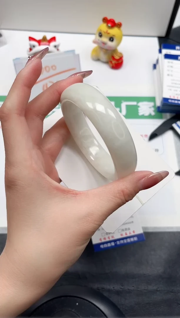 【闪购商品】和田玉手镯未镶嵌69-60.8