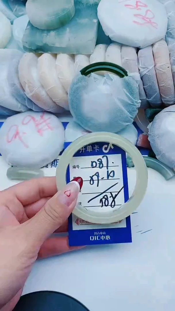 未镶嵌手镯石英质玉D87+59-60