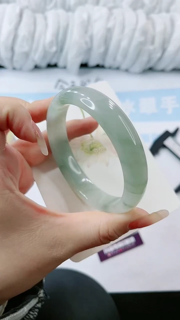 【闪购商品】石英质玉手镯未镶嵌多样性发货P720