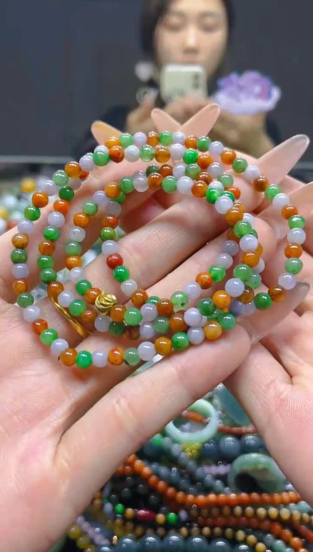 翡翠未镶嵌颈饰4MM/B/翡翠A货，一件也是批发价