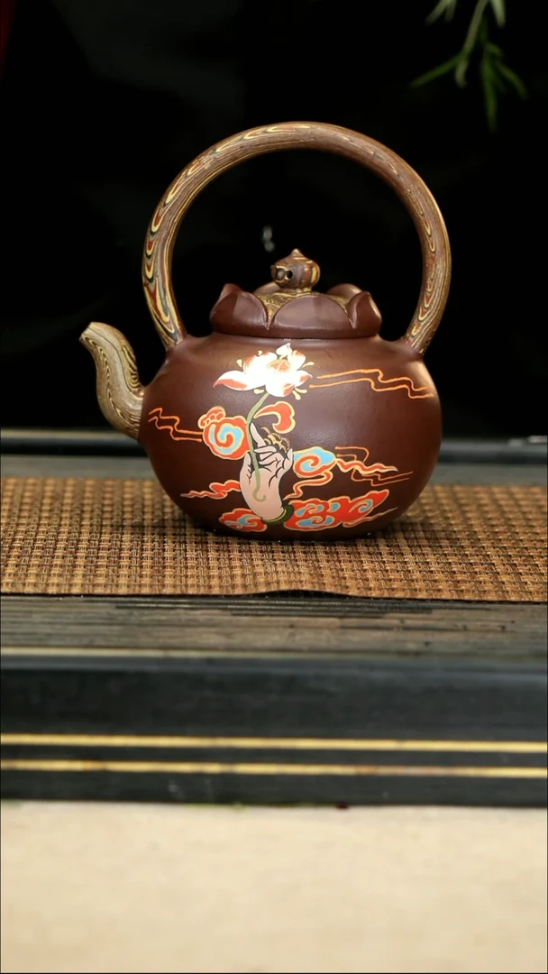 【闪购商品】紫砂茶壶54绞泥提梁 升莲