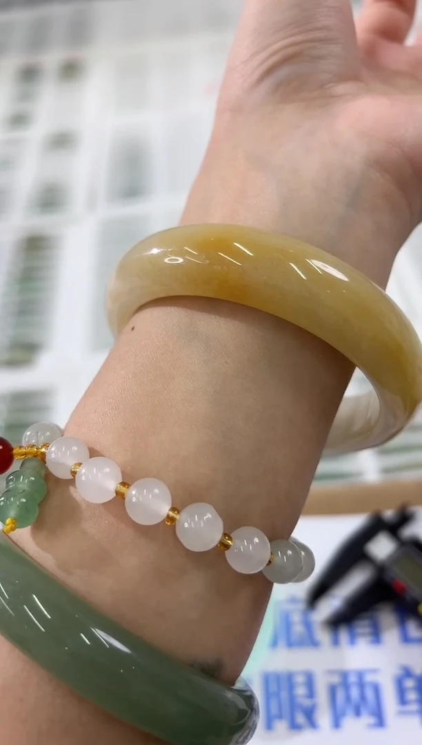 未镶嵌手镯石英质玉21-62HU