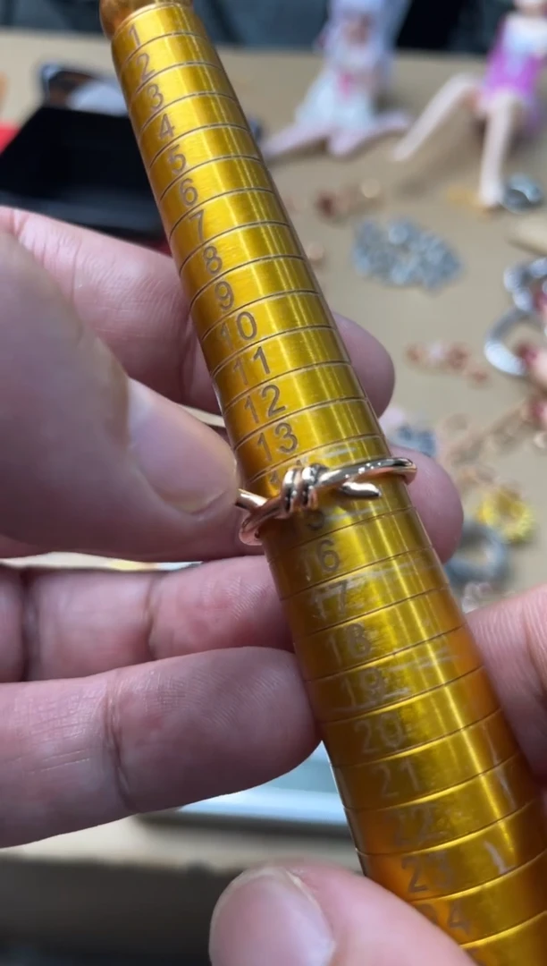 瓷片瓷器如图所示206