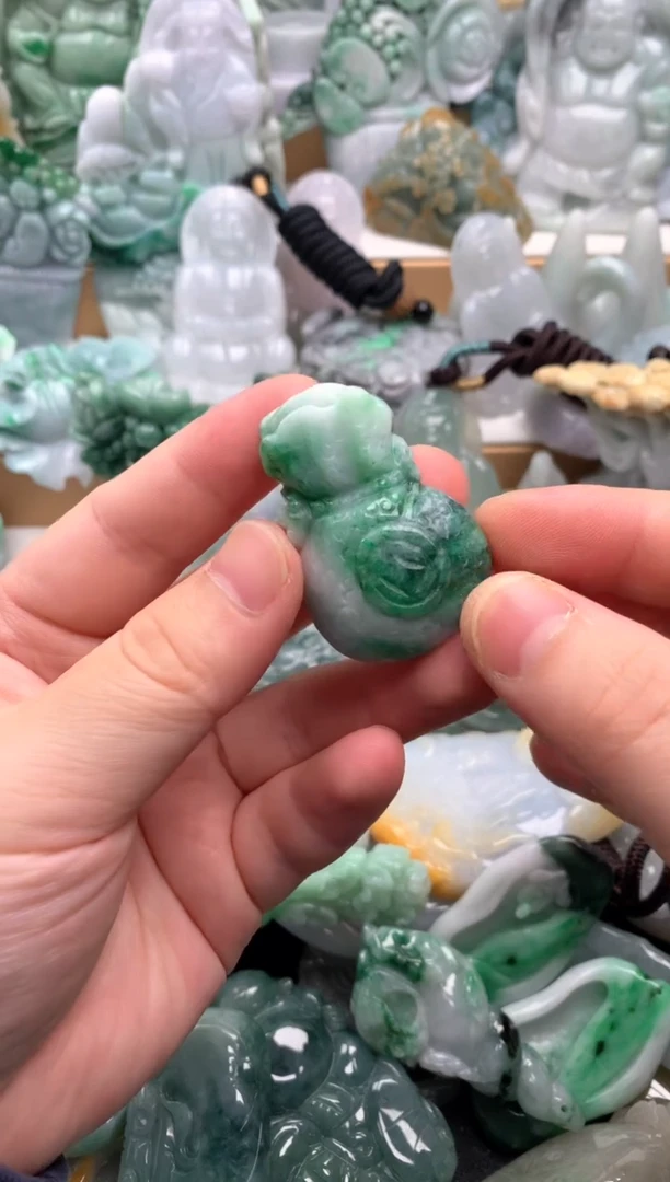 吊坠(不含链)未镶嵌翡翠1