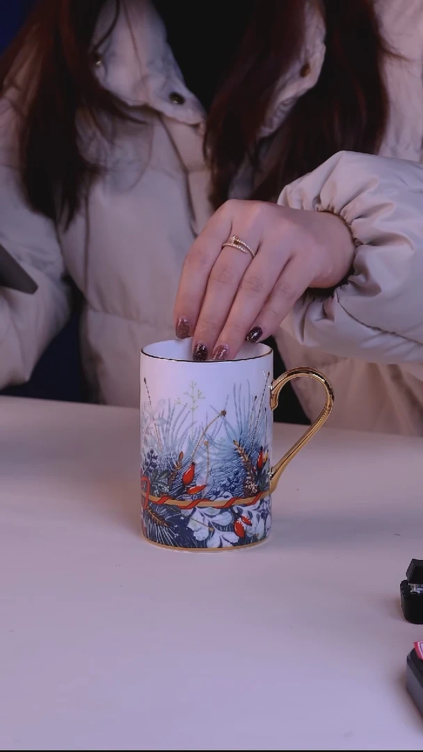 每天早上六点（圣诞 马克）