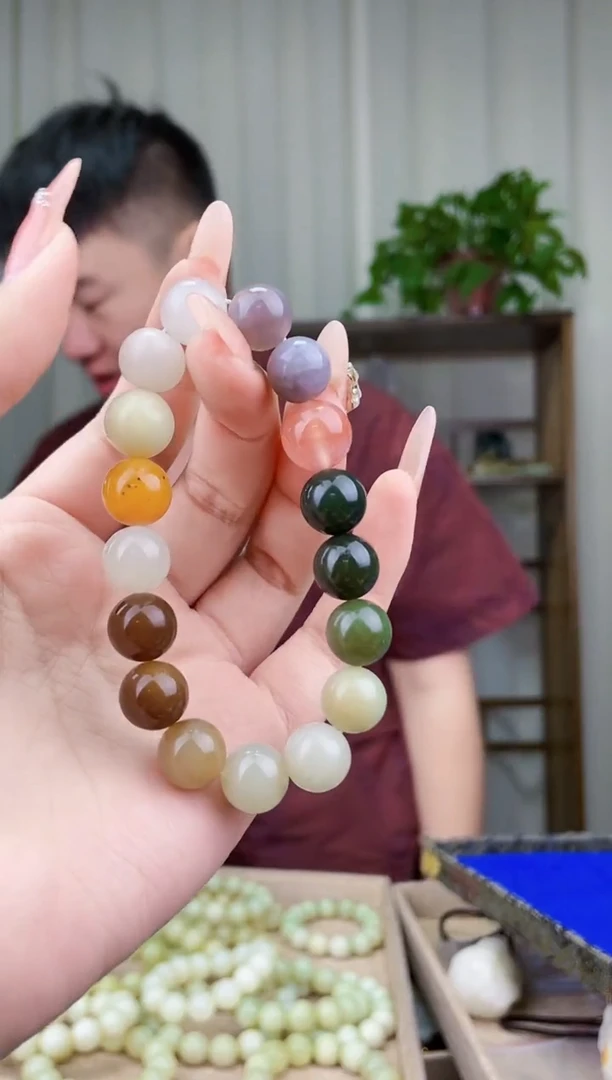 和田玉未镶嵌挂件拍一发一，多样性发货！