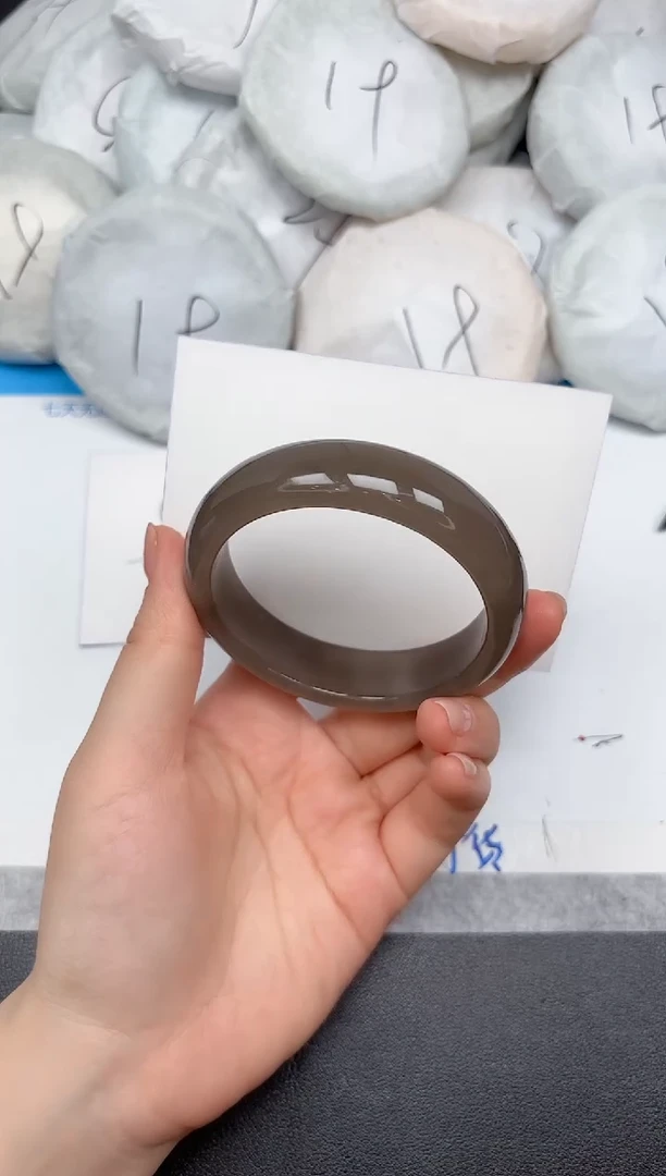 未镶嵌手镯石英质玉117-62.6