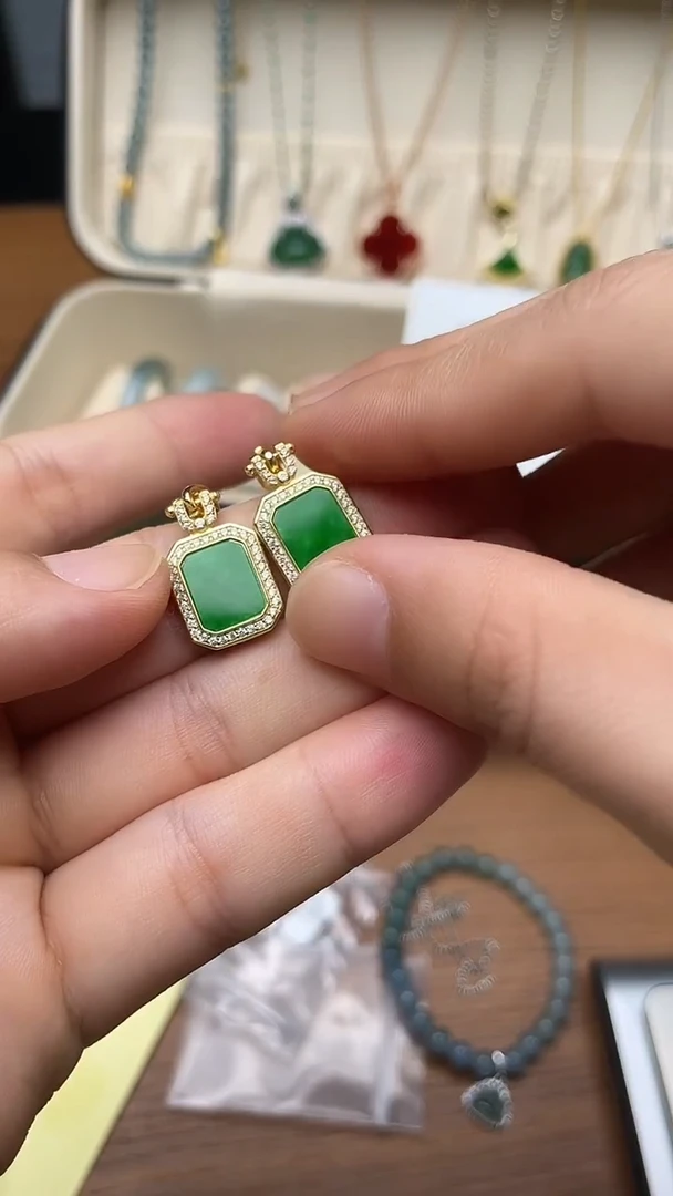 颈饰银S925镶嵌翡翠项链