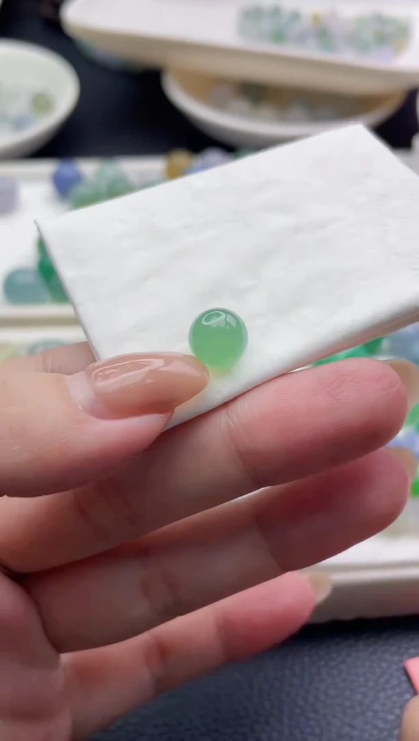 未镶嵌定制翡翠@**?珠子