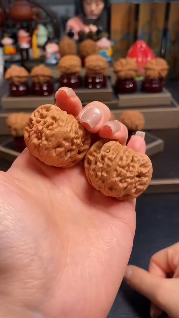 文玩核桃把件D486野狼37