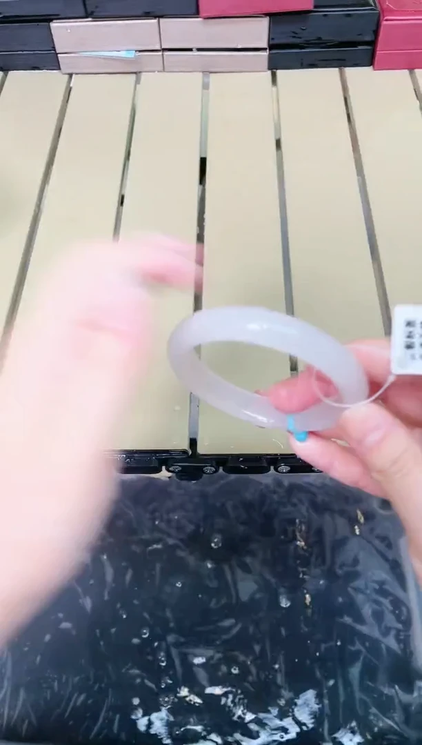 石英质玉手镯未镶嵌89-56