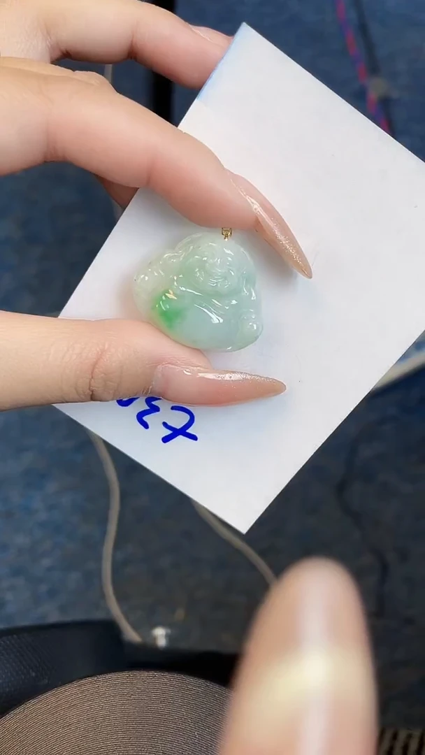 【闪购商品】翡翠颈饰18K金镶嵌00000000