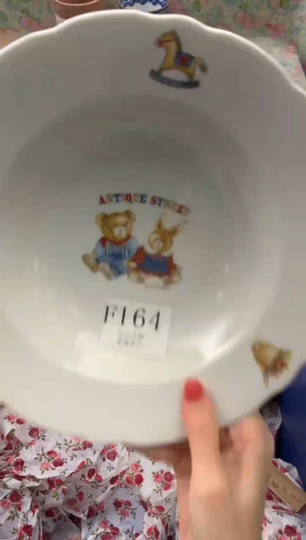 瓷片我***。       F164