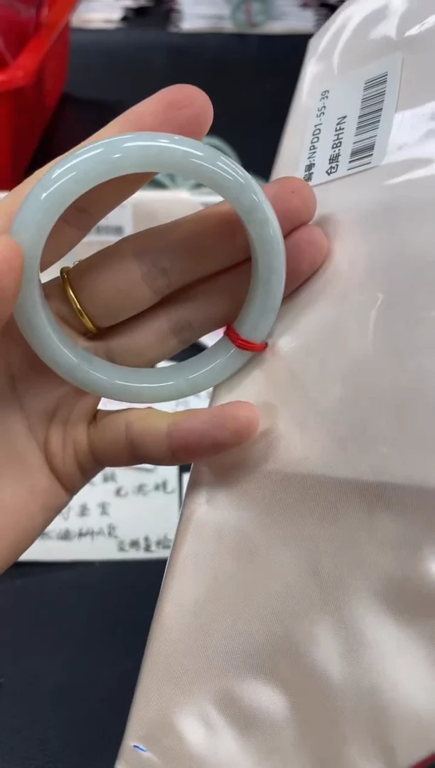 翡翠手镯未镶嵌??968