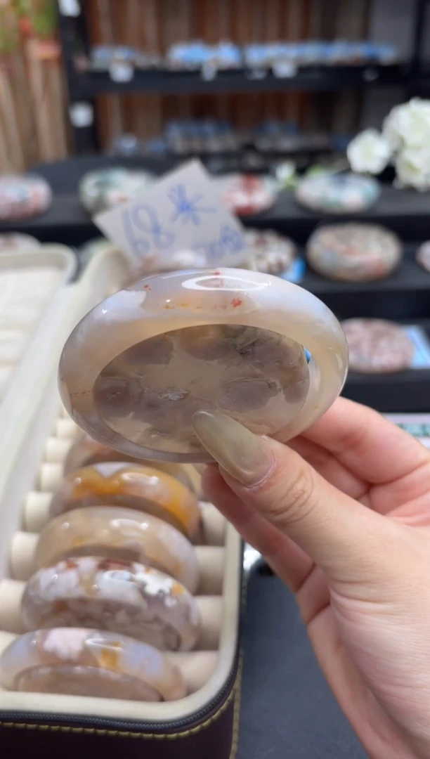 未镶嵌手镯石英质玉A405(57圈赠送镯心)