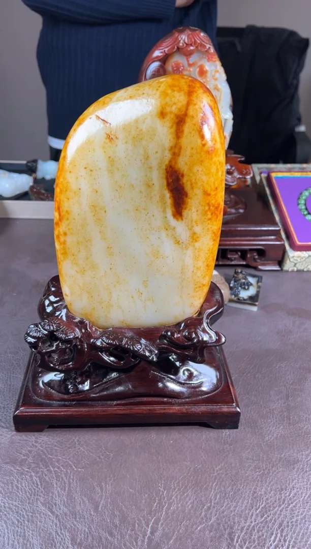 未镶嵌和田玉把件之****.和田玉