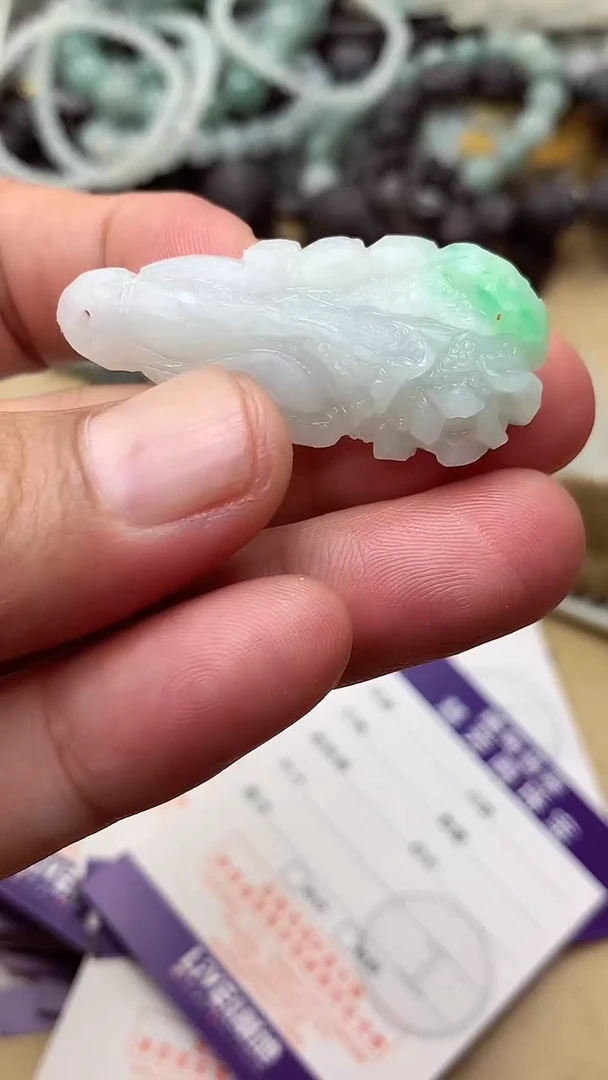 定制翡翠未镶嵌翡翠1