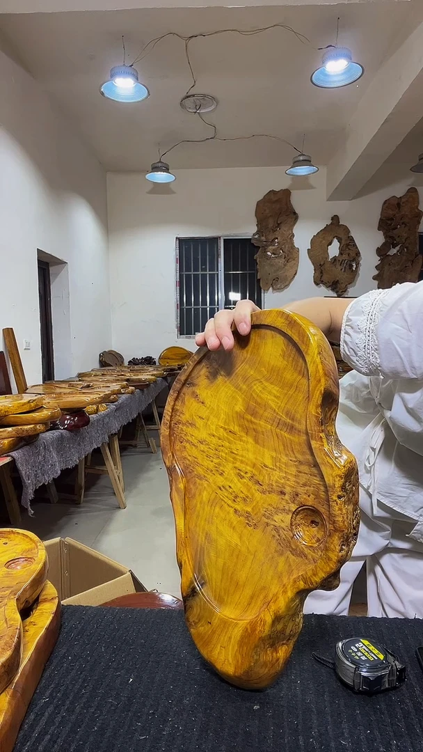 香杉木不***区香山枯木香山