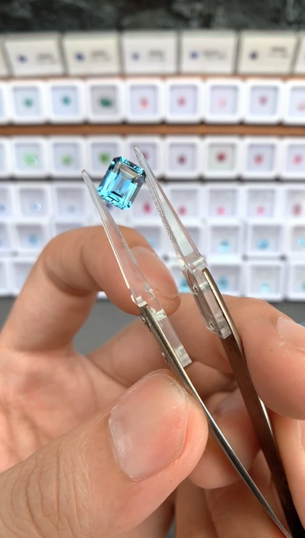 定制海蓝宝石裸石未镶嵌超圣  1.56ct  03065