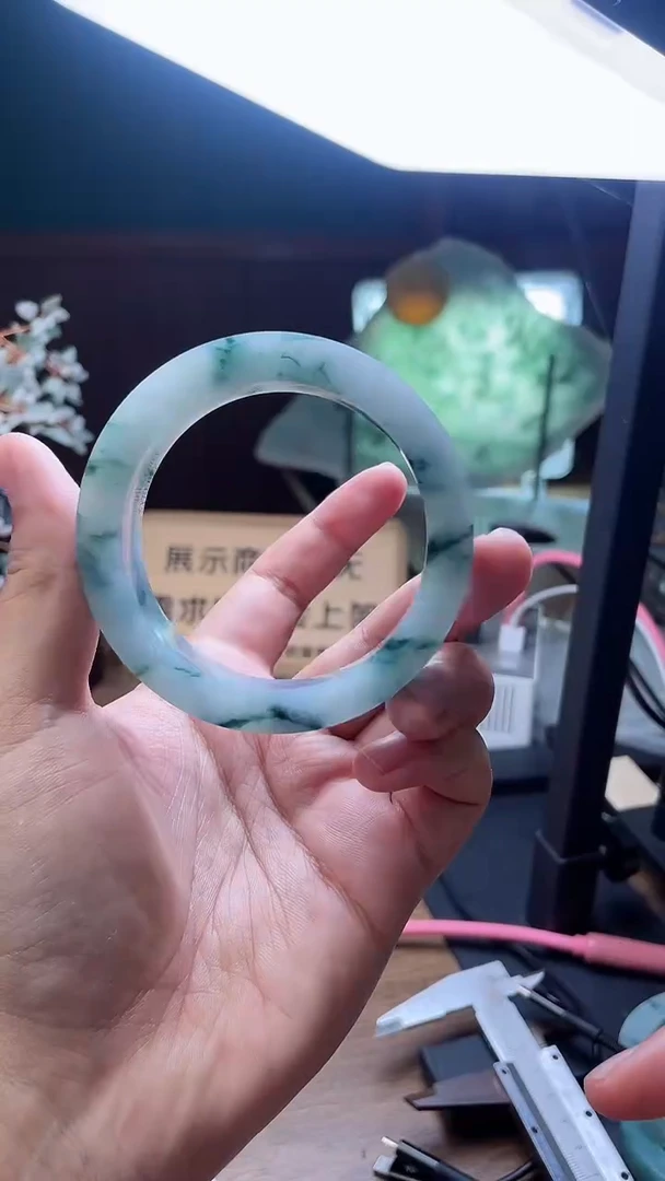 定制翡翠手镯未镶嵌定制